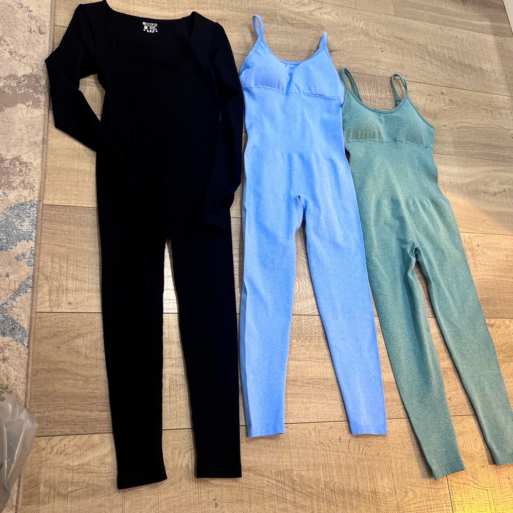 Work out onesies, barely worn, size small